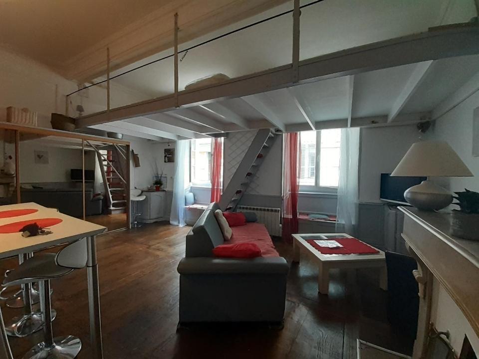 coquet studio en mezzanine Saint-Girons  Esterno foto