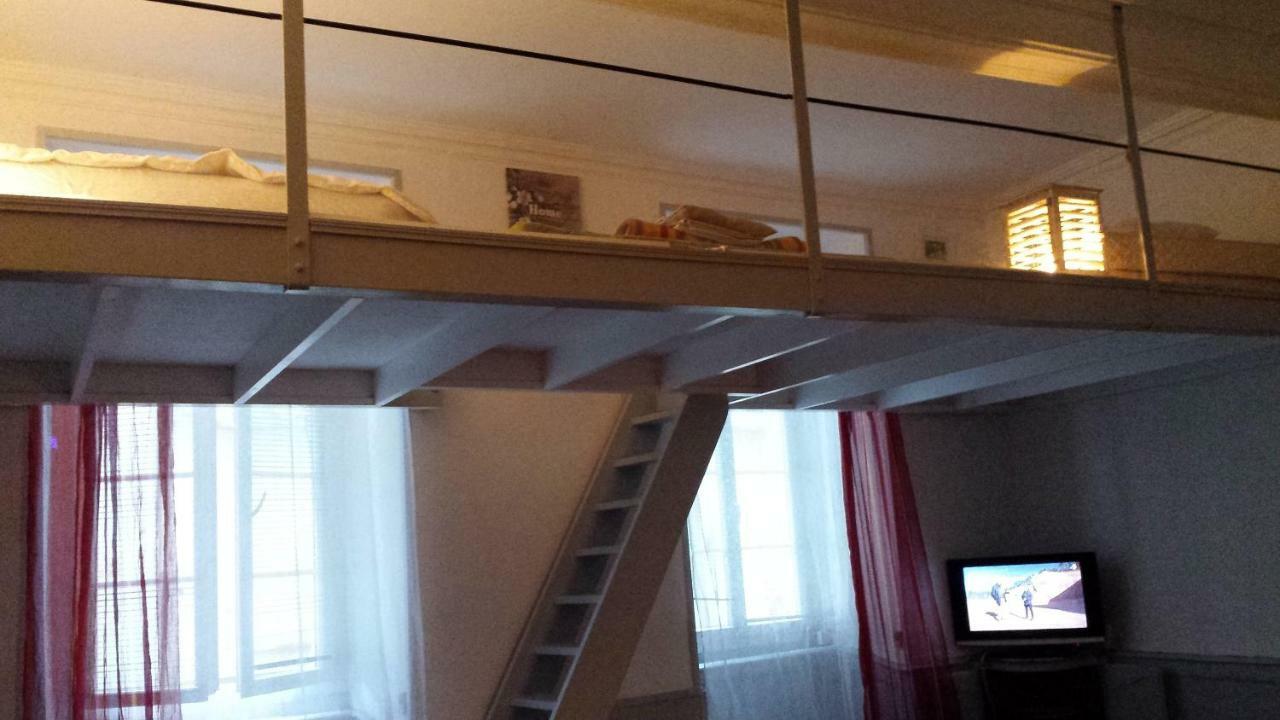 coquet studio en mezzanine Saint-Girons  Esterno foto